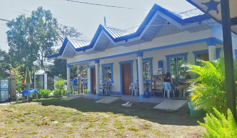 Jah'S Anemone Dive Guesthouse Moalboal Exterior photo