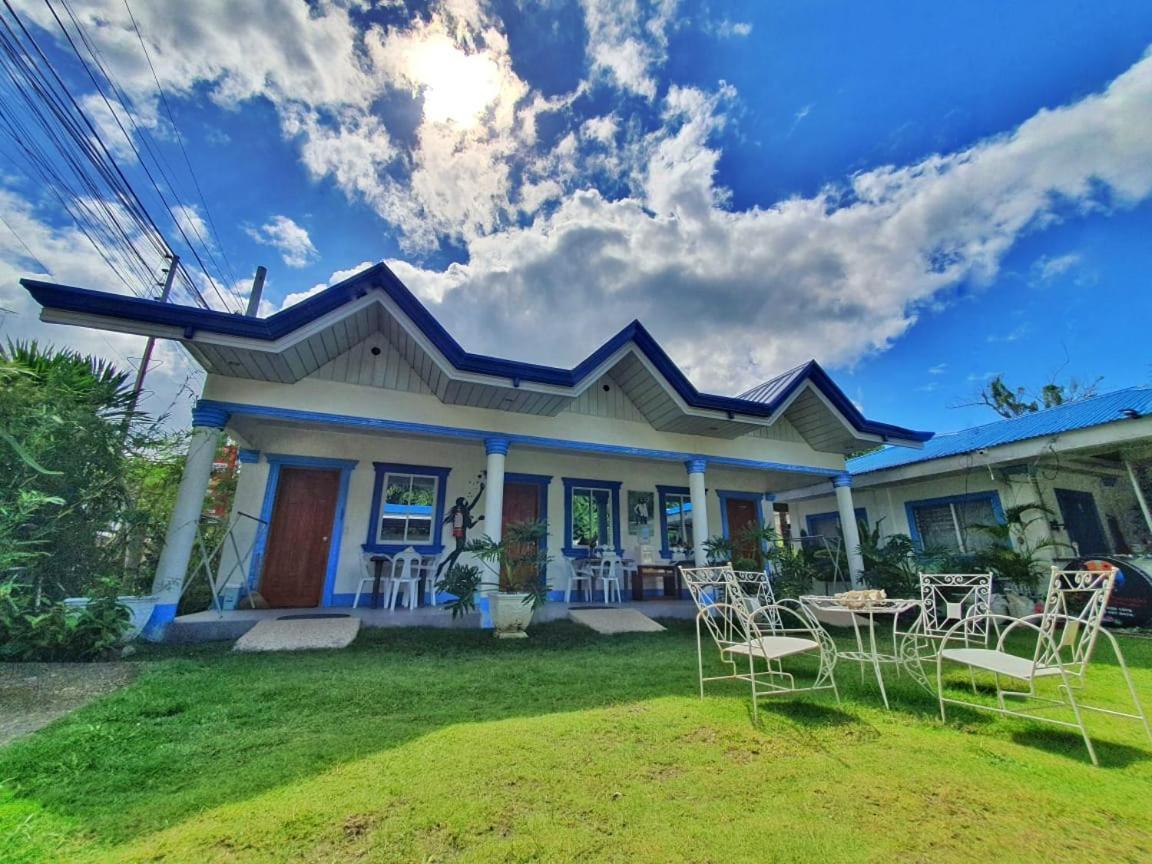 Jah'S Anemone Dive Guesthouse Moalboal Exterior photo