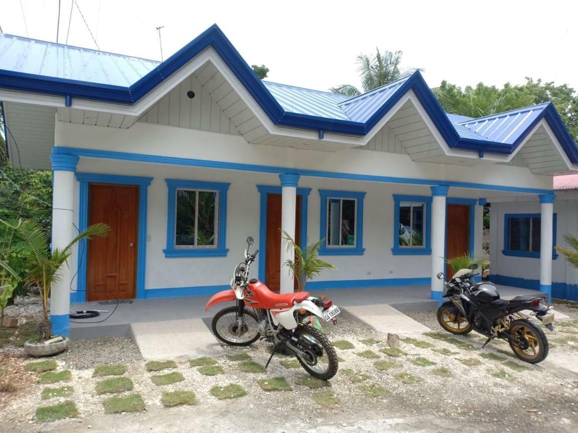 Jah'S Anemone Dive Guesthouse Moalboal Exterior photo